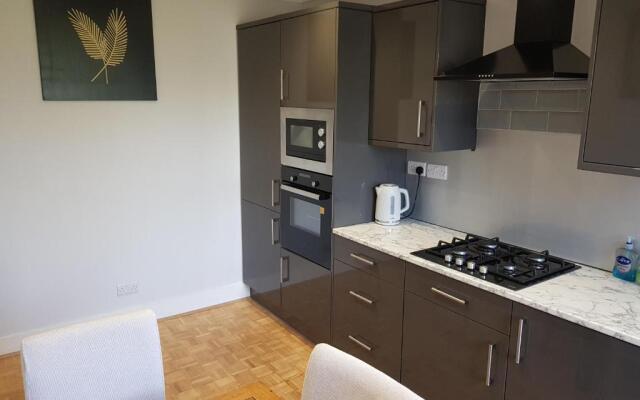 Beautiful Parkview Apartment in Seaside Eastbourne