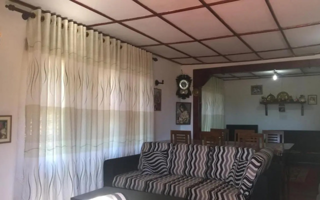 Srihelyes Inn