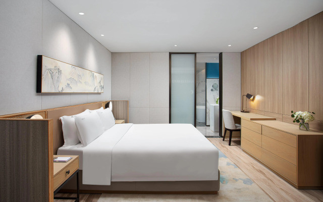 Holiday Inn Resort Sanya Bay by IHG