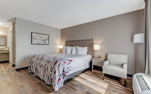 Red Roof Inn & Suites Wilkesboro