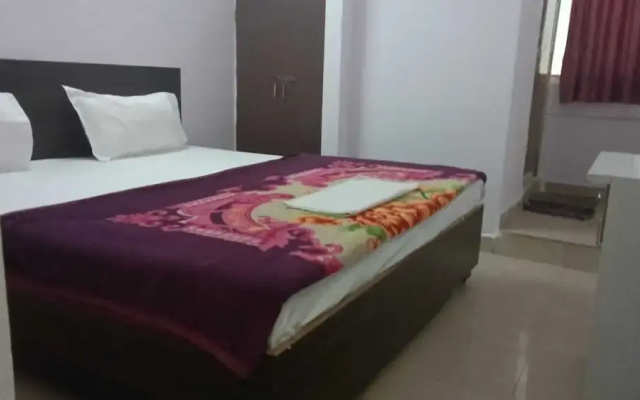 Hotel Trishla Inn Lodging & Boarding