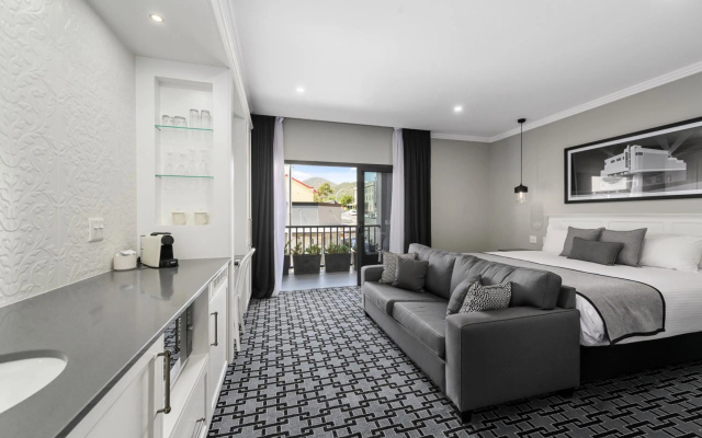 CH Boutique Hotel, an Ascend Collection Hotel – Guest Rooms – Tamworth