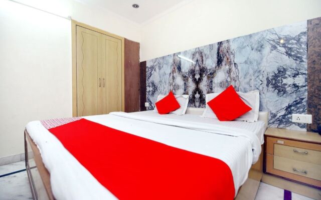 Oyo 41618 Hotel Regency