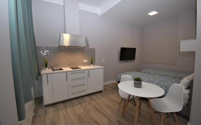Connie's Apartments