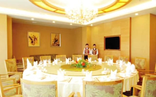 Jinrui Yangguang Hotel Pengzhou