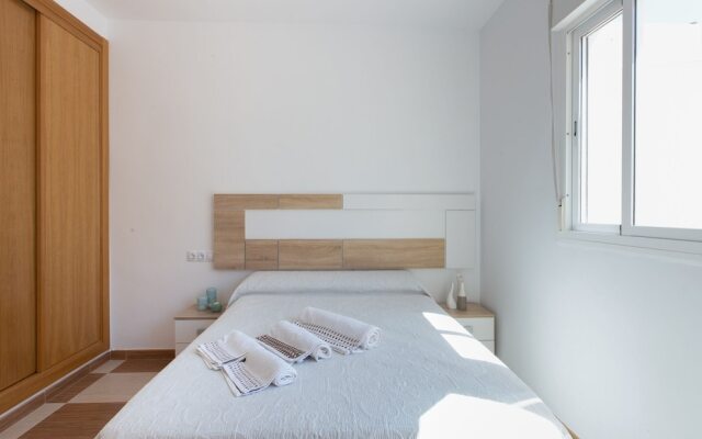 Cosy Holiday Home in Carboneras near Andaluz Park and Beach