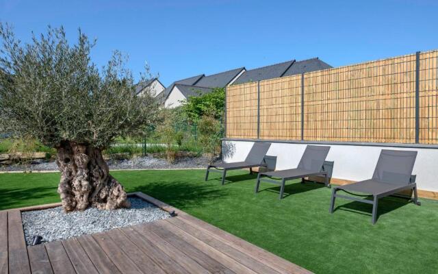 Maison moderne avec piscine et jacuzzi pour 15 personnes !