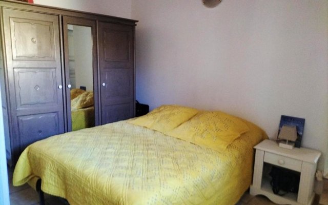 Appartement de 2 chambres avec terrasse amenagee et wifi a Santa Reparata Di Balagna a 5 km de la plage