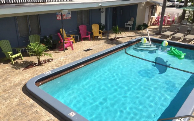 Tropicaire Motel