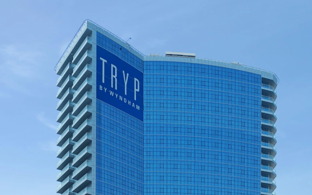 TRYP by Wyndham Dubai Hotel