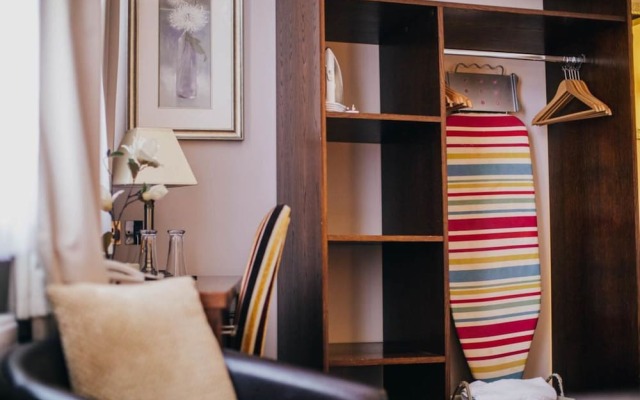 Duke Of Edinburgh Hotel