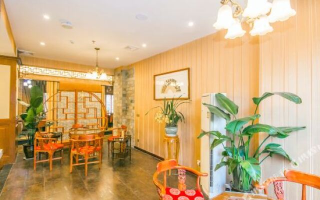 Biancheng Business Hotel Leshan