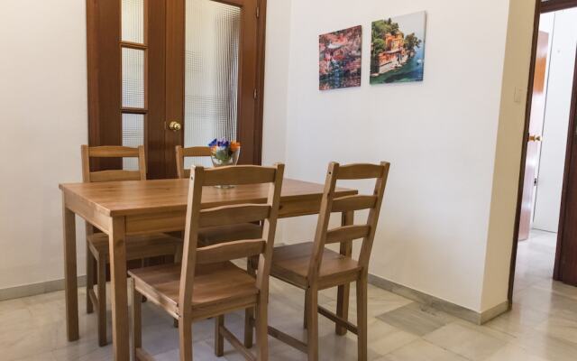 Comfortable Apt in picturesque Triana