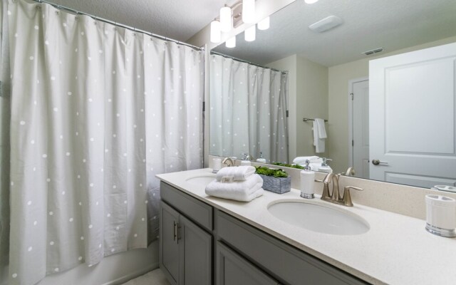 4911 Windermere Avenue