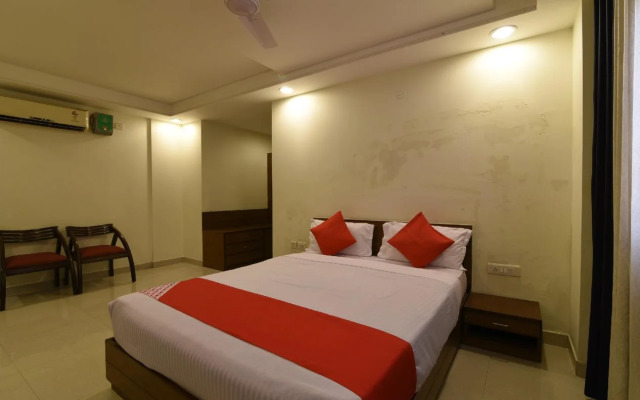 Oyo 27829 Luxury Home