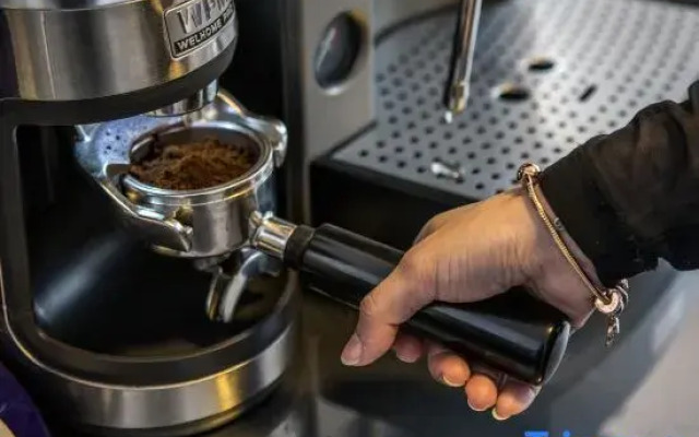 Laboratory design studio