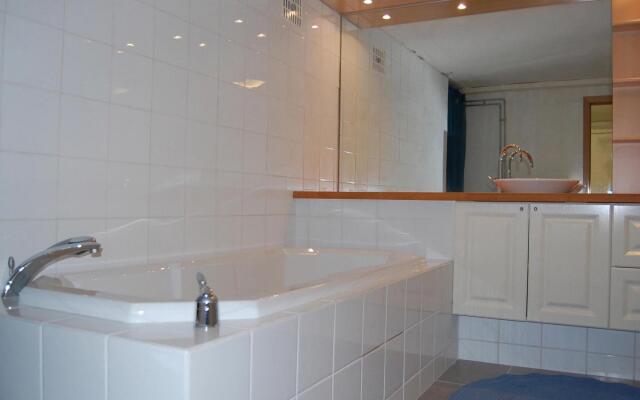 Spacious Villa with bubble bath and Sauna in Ardennes