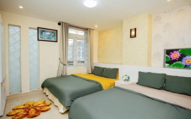 Vietnam Hotel Dalat