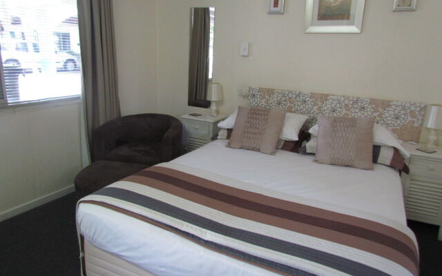Ayr Max Motel
