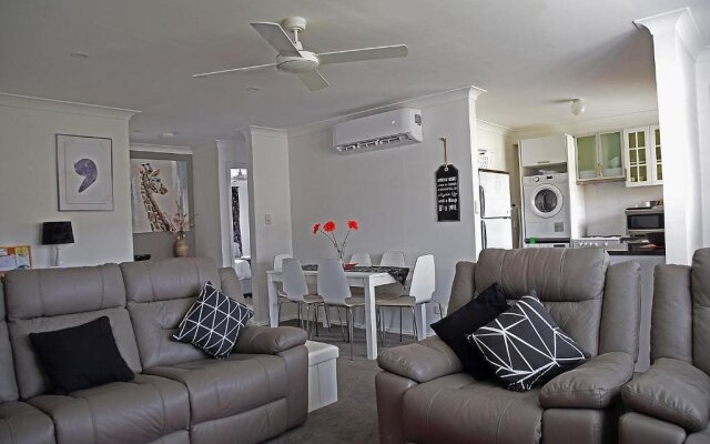 Cole House Apartments