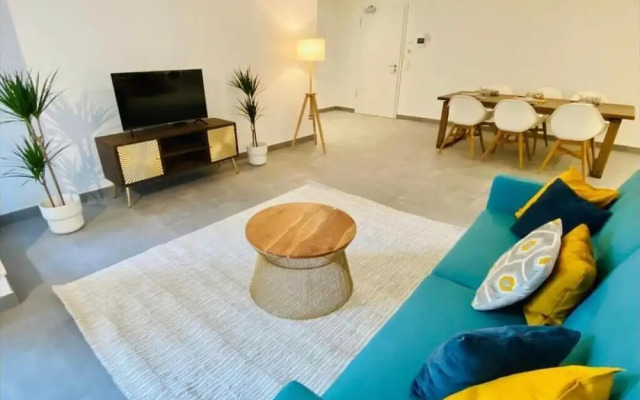 2 bedrooms with Terrace and Parking