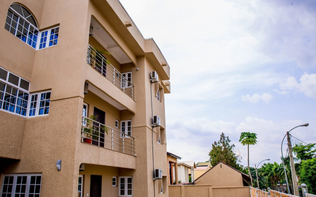 Tennys Place Apartments GARKI