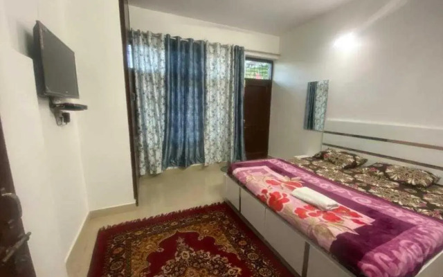 OYO HOME 88499 Mystic Home