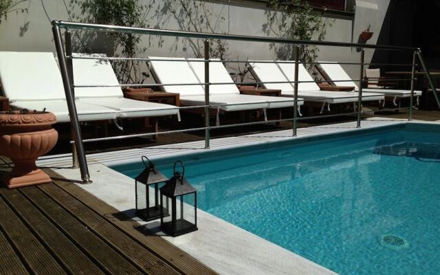 Talos Hotel & Apartments