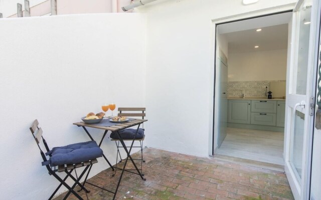 Traditional Duplex in Principe Real