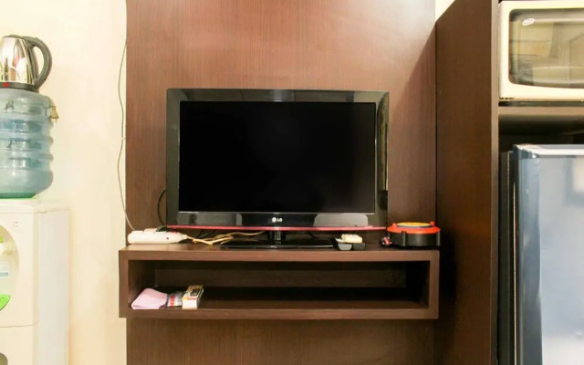 Nice and Homey Studio at Metropark Condominium Jababeka Apartment