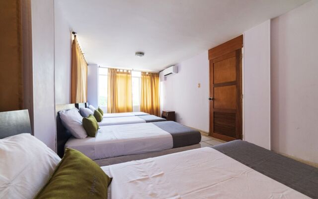 Hotel & Suites Sorrento by Ayenda