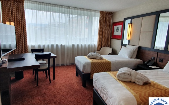 Nash Suites Airport Hotel