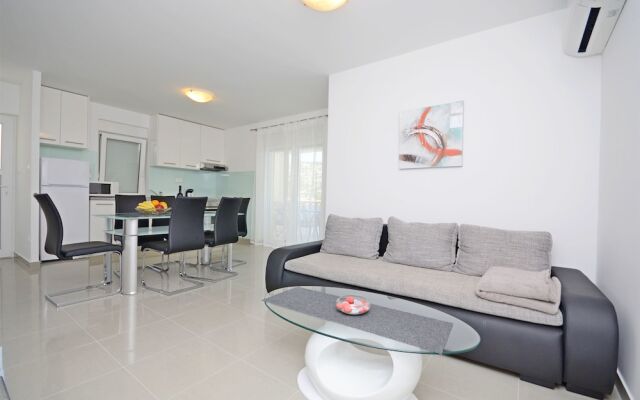 Apartments Maja