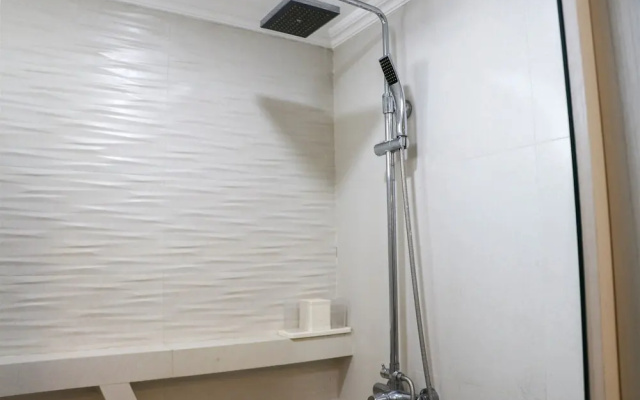 Minimalist And Best Deal 1Br Apartment Bassura City