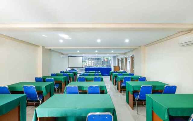 OYO 3809 Dalaga Biru Gedung 2