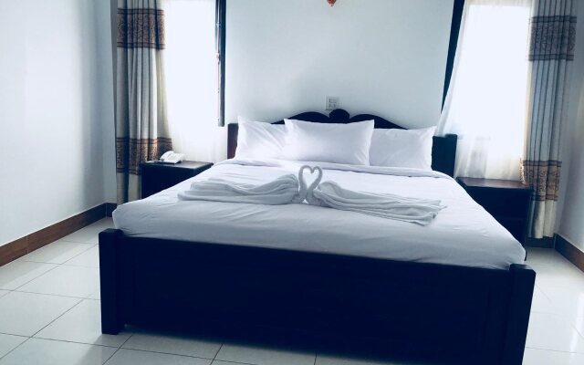 Khung City Hotel
