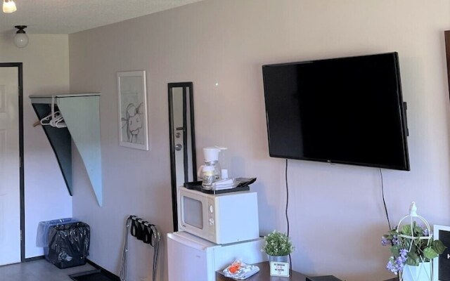 Christina Lake Motel and RV Park