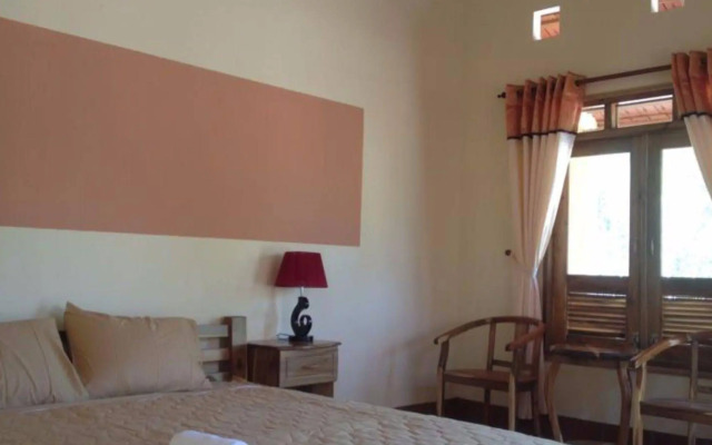Thuyhouse Resort