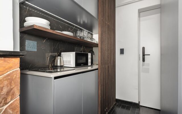 One Calais Luxury Apartments