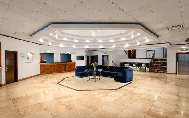 Copthorne Effingham Gatwick Hotel