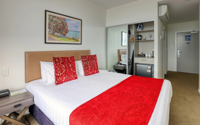 Ramada Suites by Wyndham Auckland Manukau Pacific Centre