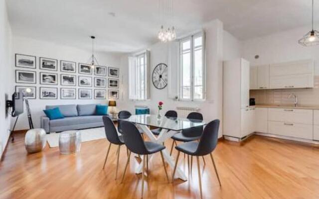 Modern flat near Piazza della Repubblica