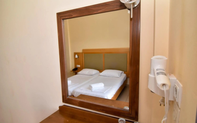 Hermes Hotel