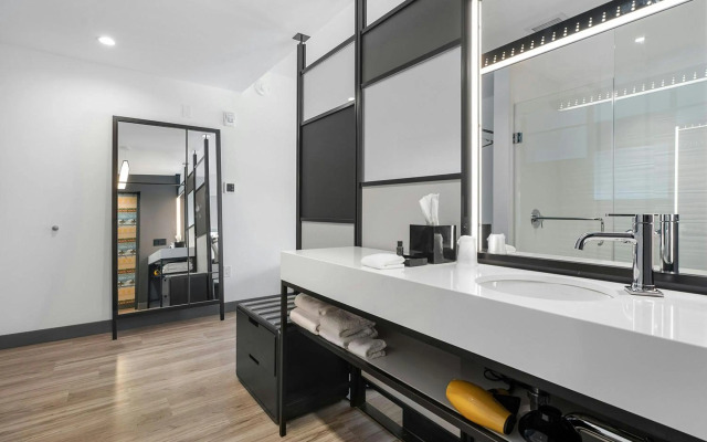 Aloft Fort Lauderdale Airport & Cruise Port