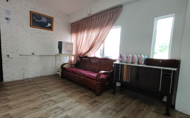 M Motel Meru