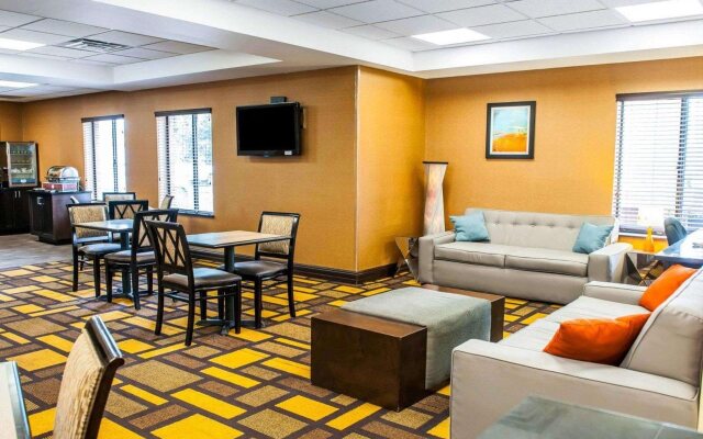 Comfort Inn East
