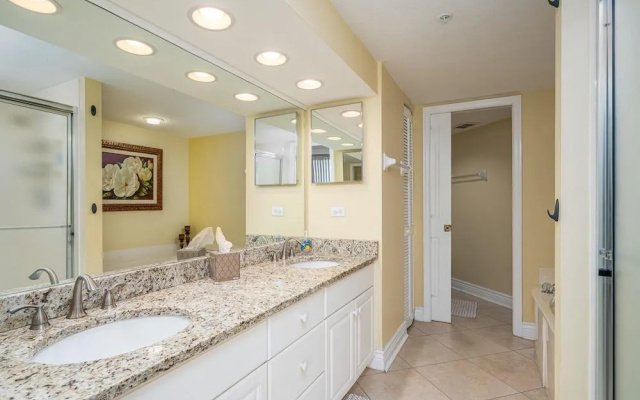 Ocean Harbor 104a by Distinctive Beach Rentals