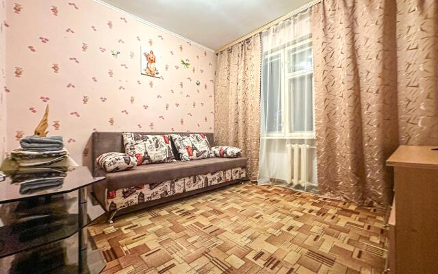 KrymskHome on Marshal Zhukov Street 8