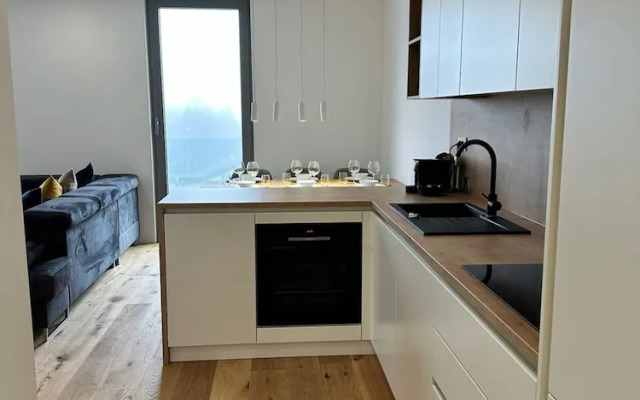 Garden Residence - Premium Alpine View Apartment