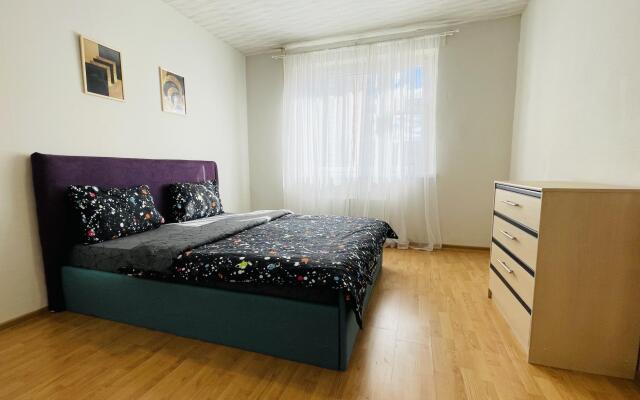 Yacht Apart (Яхт Апарт) на улице Липчанского